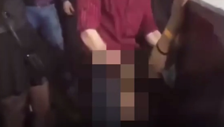 Видео жесткое девушку раздели в ночном клубе